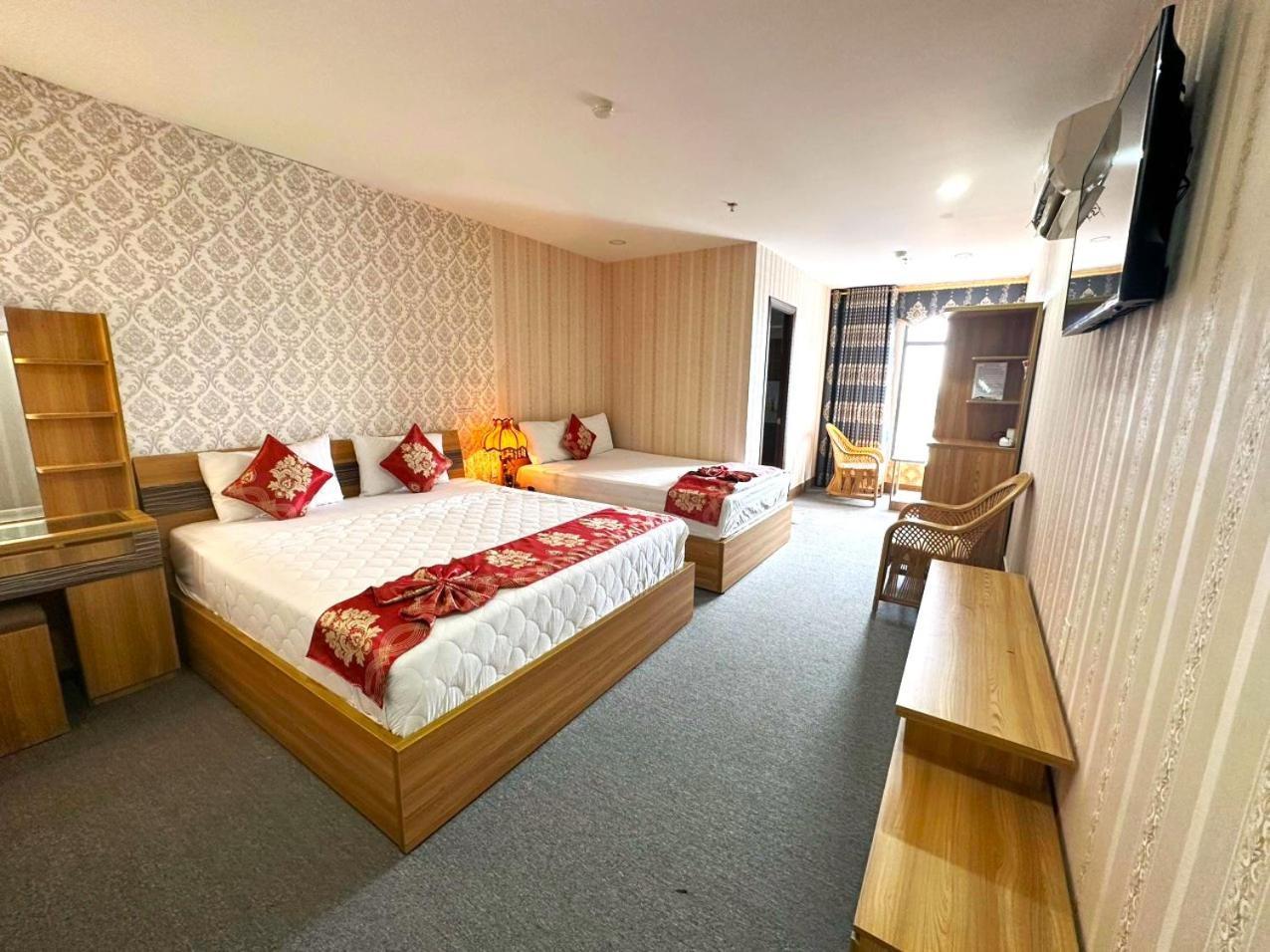 Khach San Diem Minh Кантхо Экстерьер фото