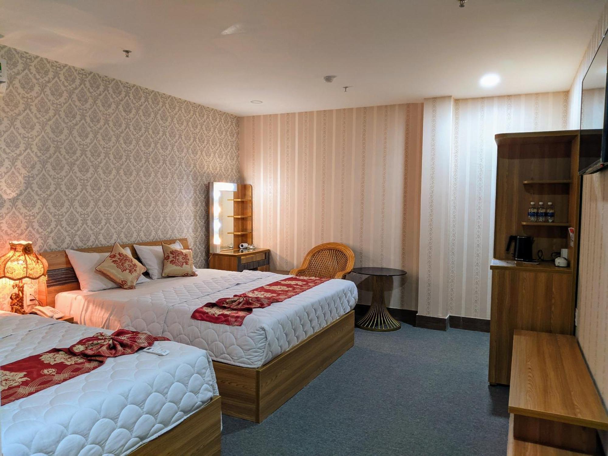 Khach San Diem Minh Кантхо Экстерьер фото